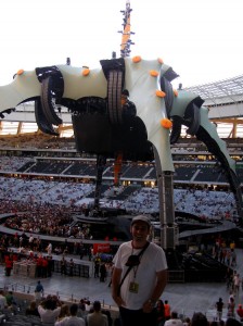 U2 stage, RCB