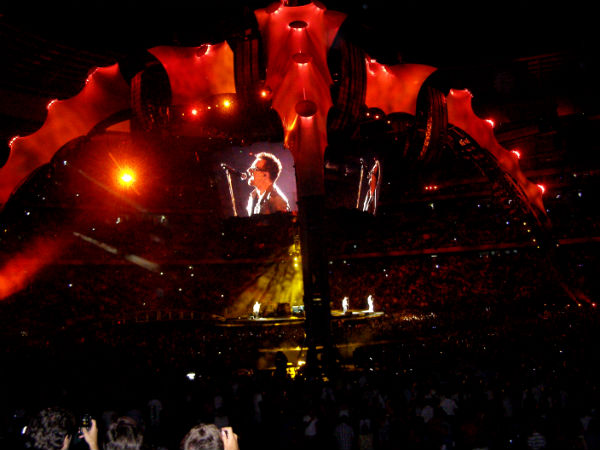 U2